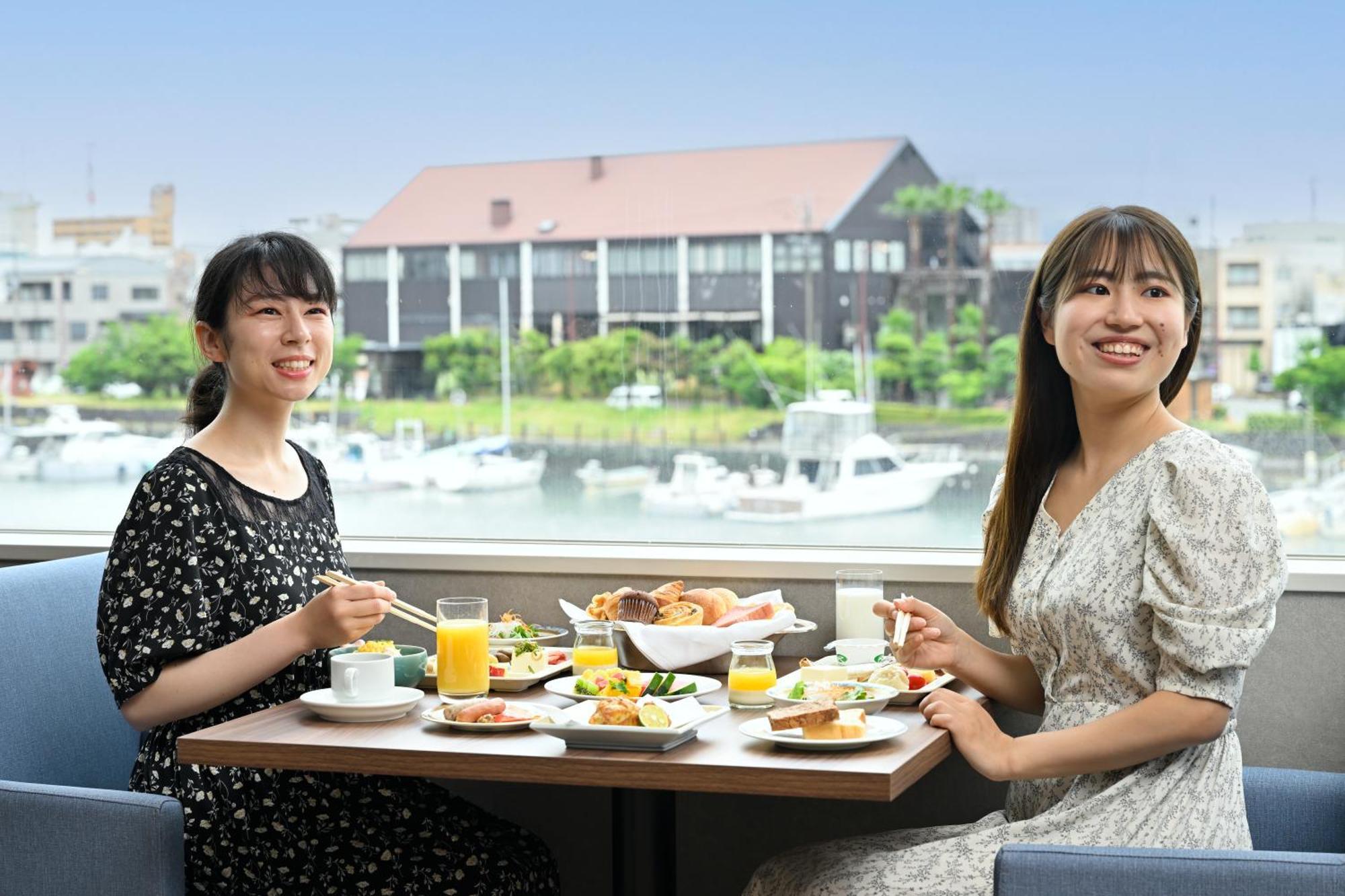 Tokushima Grandvrio Hotel Exterior photo